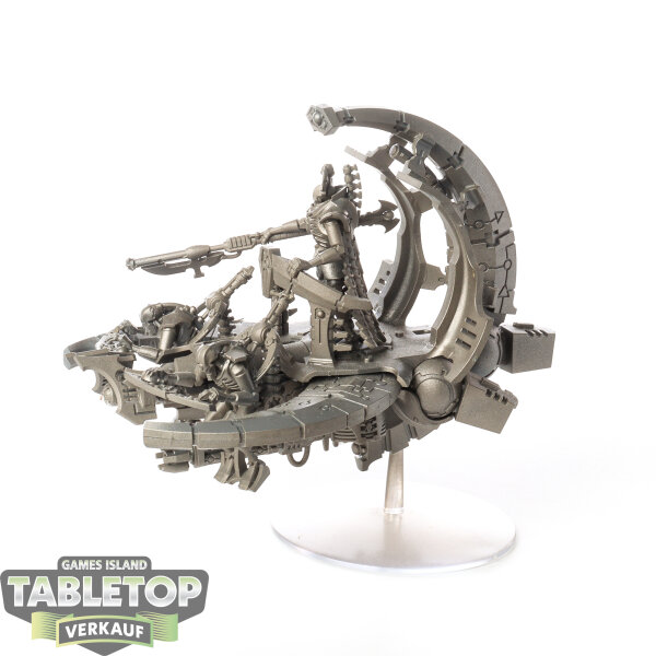 Necrons - Necron Catacomb Command Barge - grundiert