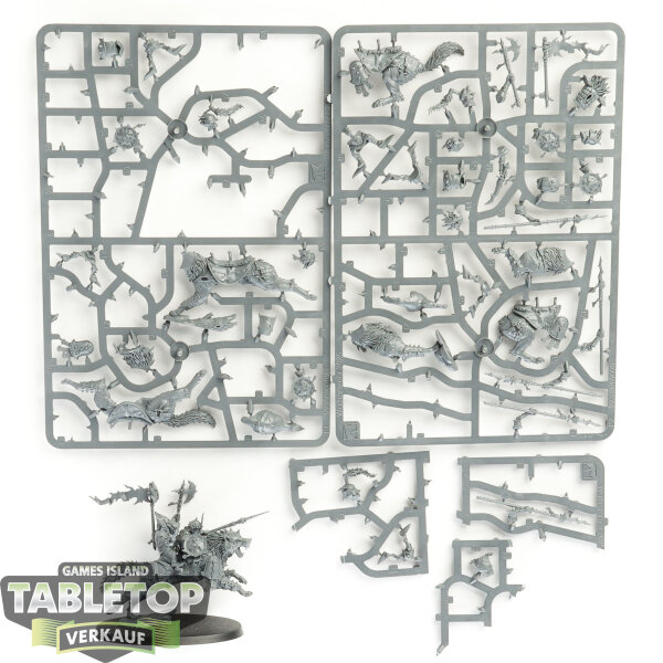 Gloomspite Gitz - 3 Snarlpack Cavalry - teilweise gebaut