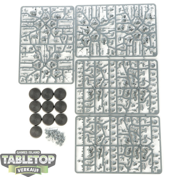 Space Wolves - 10 Blood Claws - teilweise gebaut