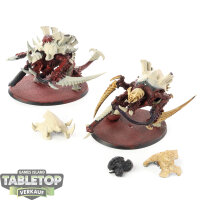 Tyraniden - 2 Carnifex Brood - teilweise bemalt