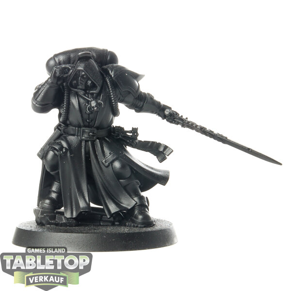 Space Marines - Primaris Librarian in Phobos Armour - grundiert