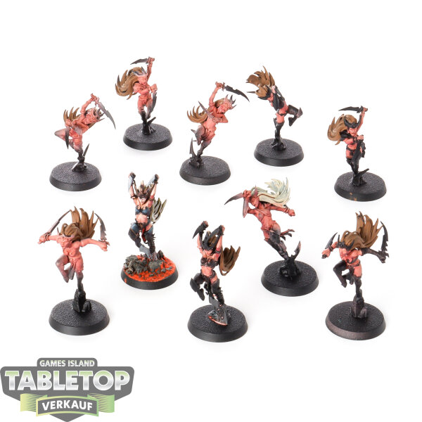 Daughters of Khaine - 10x Witch Aelves - teilweise bemalt
