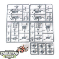 Chaos Space Marines - 3 Chaos Bikers - teilweise gebaut