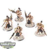 Adeptus Custodes - 5 Custodian Wardens - teilweise bemalt