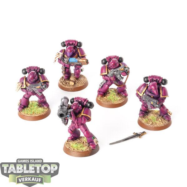 Space Marines - 5 Tactical Squad - bemalt