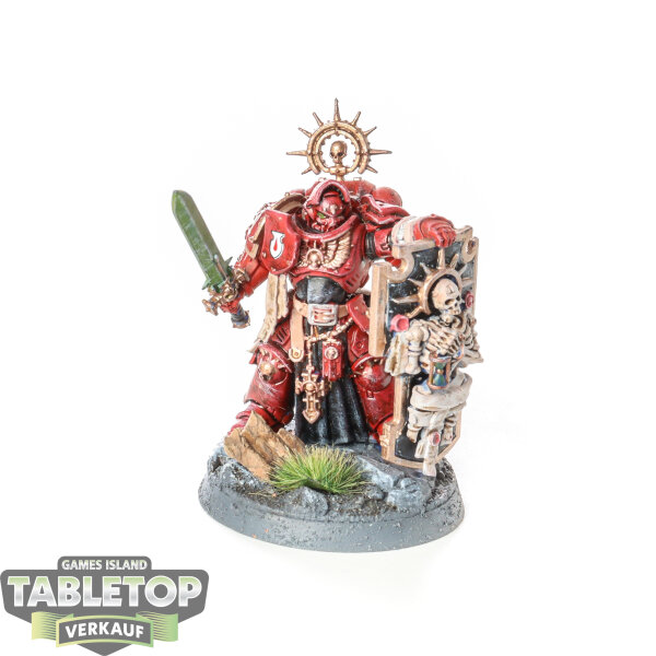Blood Angels - Captain with Relic Shield - bemalt