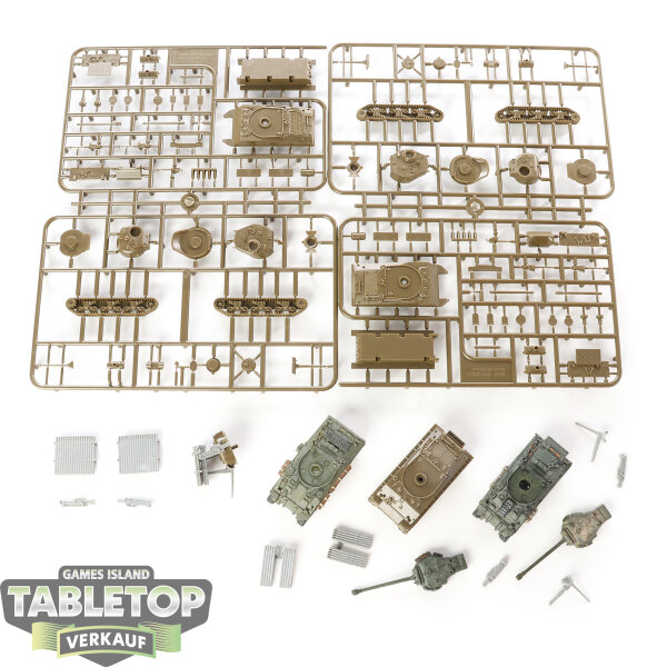 Flames of War - 5x Sherman Armoured Troop - teilweise gebaut