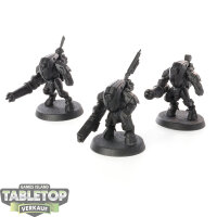 Tau Empire - 3x Stealth Battlesuits - grundiert