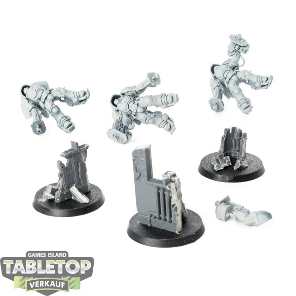 Space Marines - 3 Inceptor Squad - grundiert