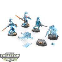 Aeldari - 5 Dire Avengers - teilweise bemalt