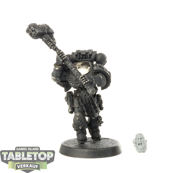 Space Marines - Space Marine Captain - teilweise bemalt
