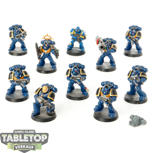 Ultramarines - 10x Tactical Squad klassisch - teilweise bemalt