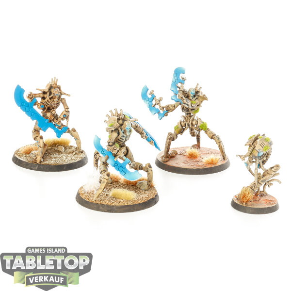 Necrons - 3 Skorpekh Destroyers - bemalt