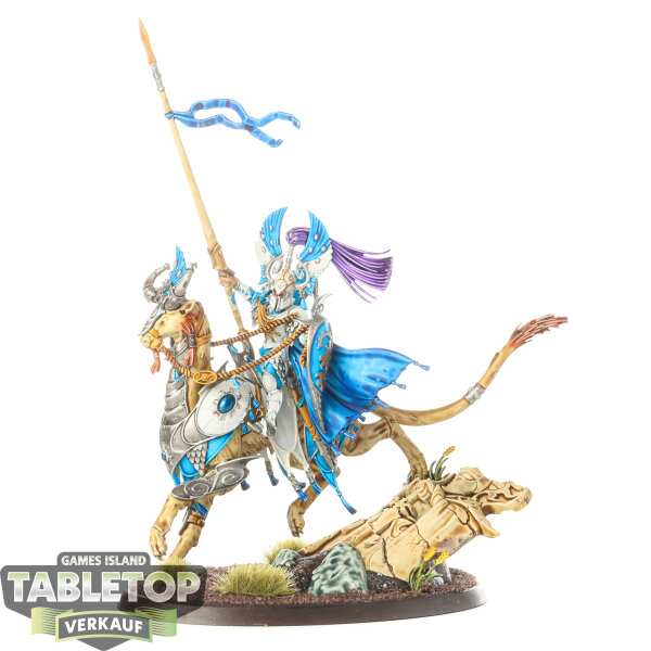 Lumineth Realm Lords - Lyrior Uthralle, Warden of Ymetrica - bemalt