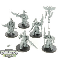 Adeptus Custodes - 5 Custodian Wardens - unbemalt