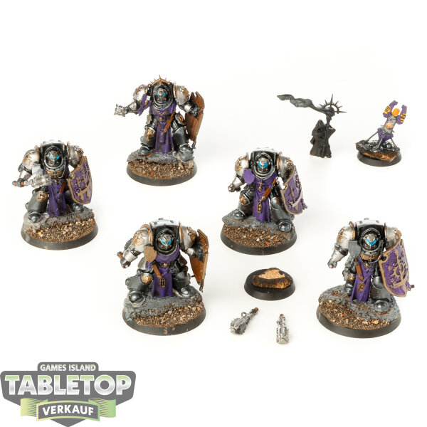 Dark Angels - 5 Deathwing Knights - bemalt