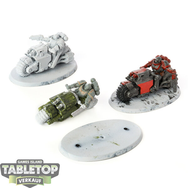 Space Marines - 3x Outriders - teilweise bemalt