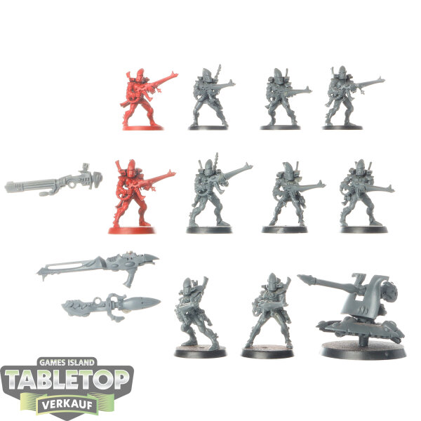 Aeldari - 10 x Guardian Defenders - teilweise bemalt