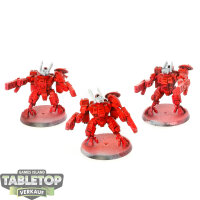 Tau Empire - 3 XV8 Crisis Battlesuit Team - teilweise bemalt