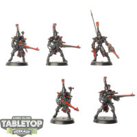 Aeldari - 5 Dire Avengers - teilweise bemalt