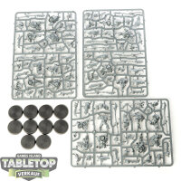 Orruk Warclans - 10 Ardboyz - im Gussrahmen