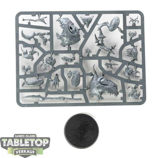 Gloomspite Gitz - Loonboss on Giant Cave Squig - im Gussrahmen