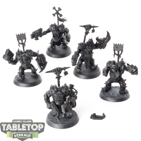 Orks - 5 Ork Nobz - grundiert