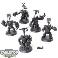 Orks - 5 Ork Nobz - grundiert