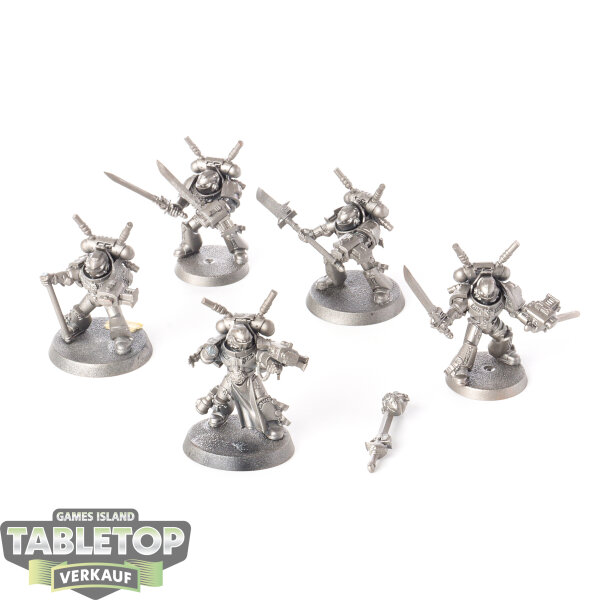 Grey Knights - 5 Grey Knights Purifier Squad - grundiert