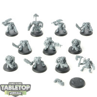 Orks - 11x Ork Boyz - unbemalt