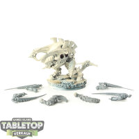 Tyraniden - Stone Crusher Carnifex - grundiert