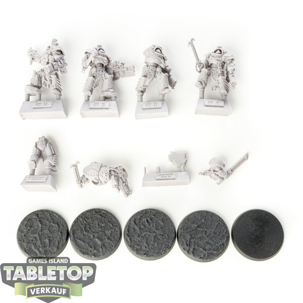 Horus Heresy - 5x Night Lords - Contekar Terminators - teilweise gebaut