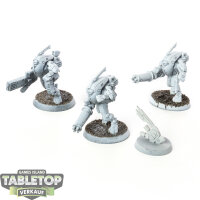 Tau Empire - 3 XV25 Stealth Battlesuits - grundiert
