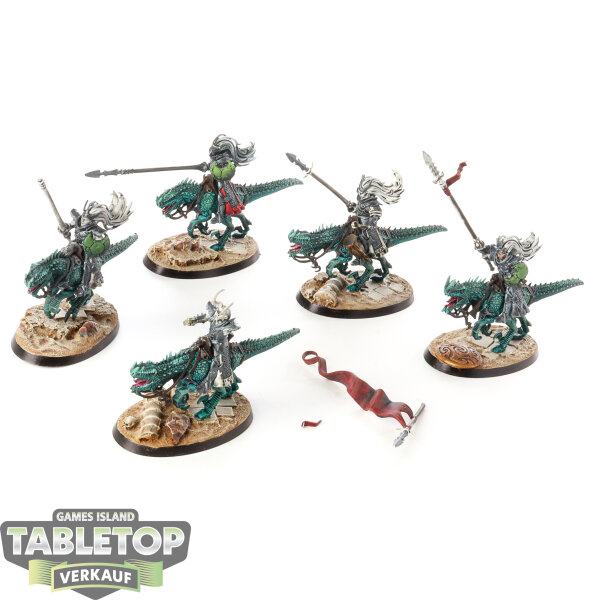 Dark Elves - 5 Drakespawn Knights - bemalt