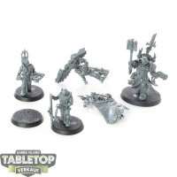 Black Templars - Chaplain Grimaldus & Retinue - unbemalt