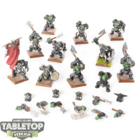 Orc & Goblin Tribes - 10 Black Orc Mob - bemalt