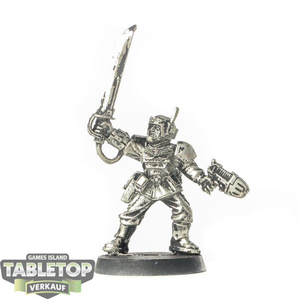 Astra Militarum - Cadian Lieutenant - teilweise bemalt