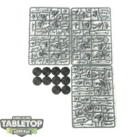 Orruk Warclans - 10 Ardboyz - im Gussrahmen