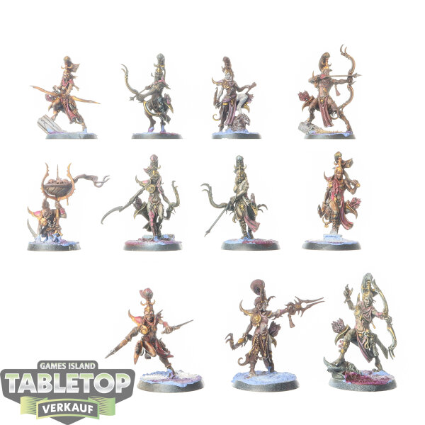 Hedonites of Slaanesh - 10 Slaangor Fiendbloods - bemalt