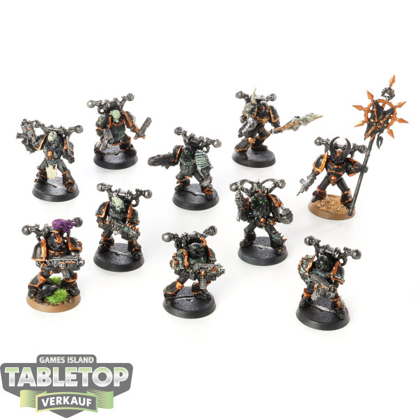 Chaos Space Marines - 10 Chaos Space Marines - bemalt