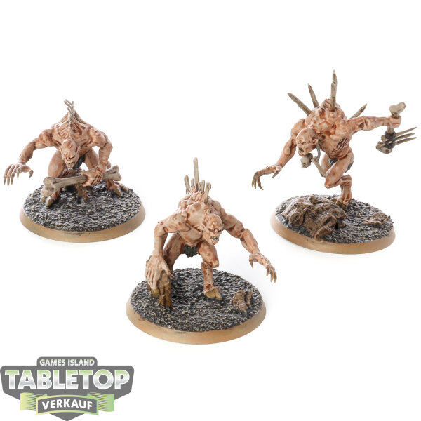 Flesh-eater Courts - 3x Crypt Horrors - teilweise bemalt