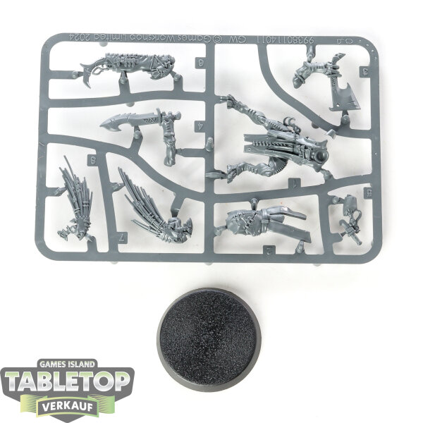 Tau Empire - Kroot Flesh Shaper - im Gussrahmen