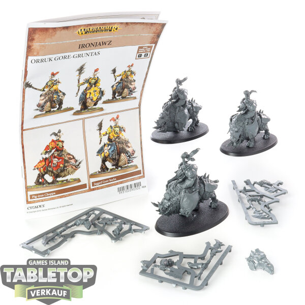 Orruk Warclans - 3 Gore-gruntas - teilweise gebaut