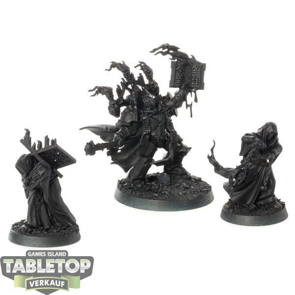 Chaos Space Marines - Dark Apostle - grundiert