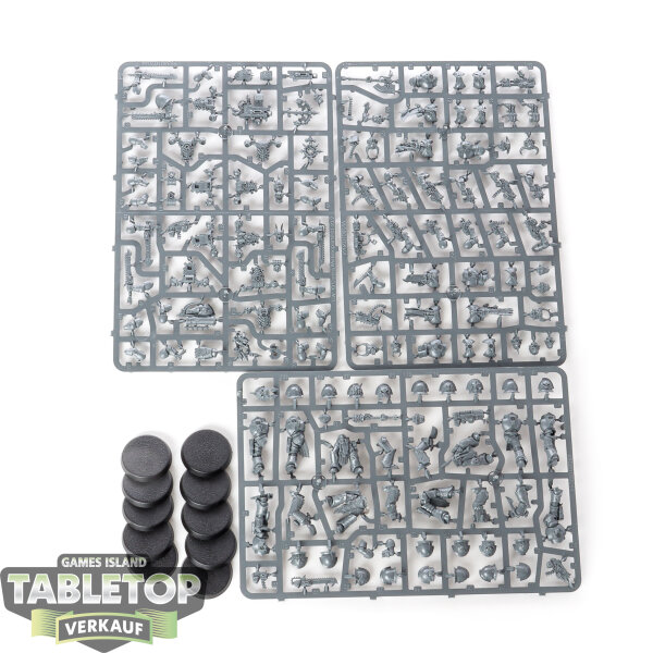 Chaos Space Marines - 10x Legionaries - im Gussrahmen