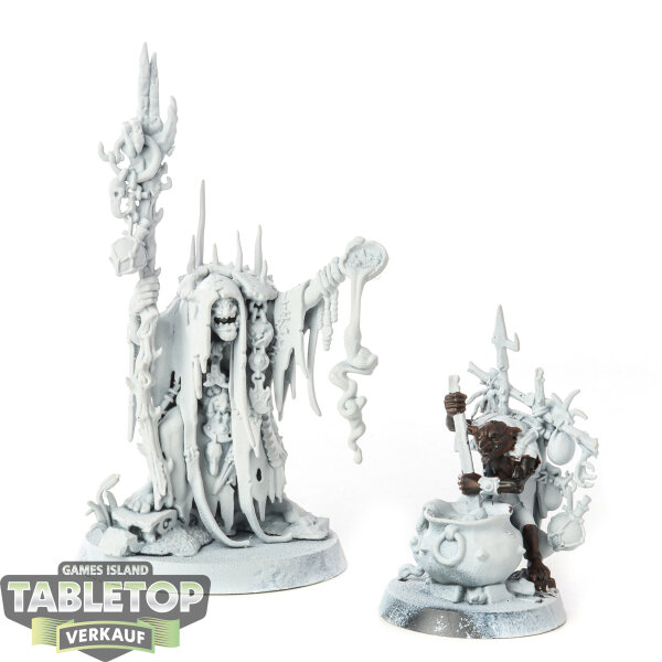 Orruk Warclans - Swampcalla Shaman with Pot-grot - grundiert