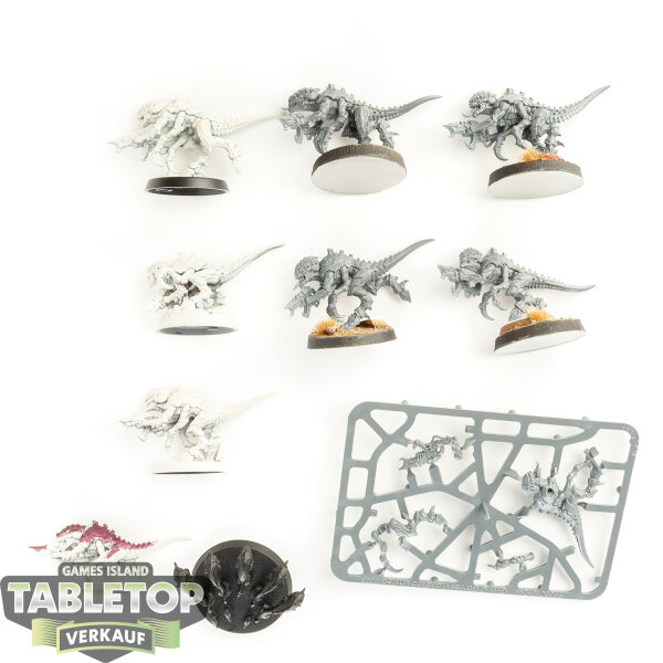 Tyraniden - 9x Termagants - teilweise bemalt