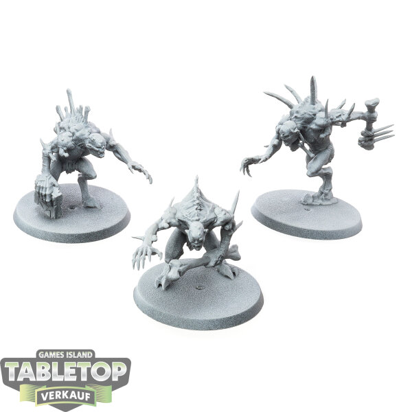 Flesh-eater Courts - 3x Crypt Horrors - teilweise bemalt