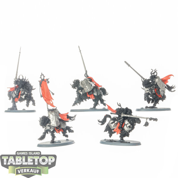 Slaves to Darkness - 5x Chaos Knights - teilweise bemalt