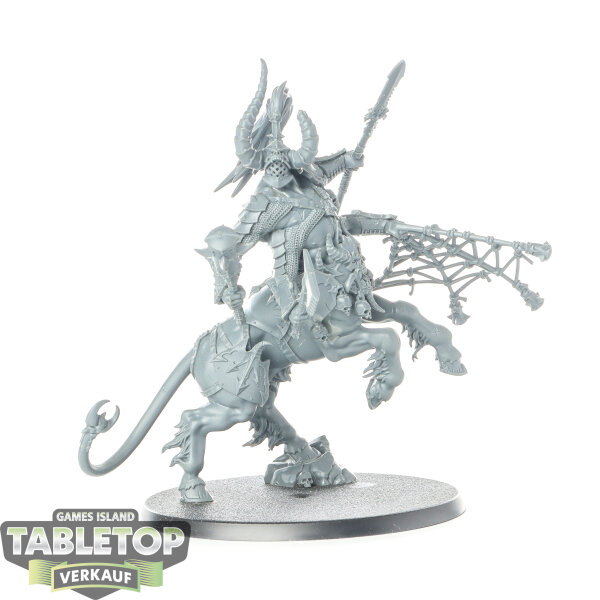 Slaves to Darkness - Warcry: Centaurion Marshal - unbemalt